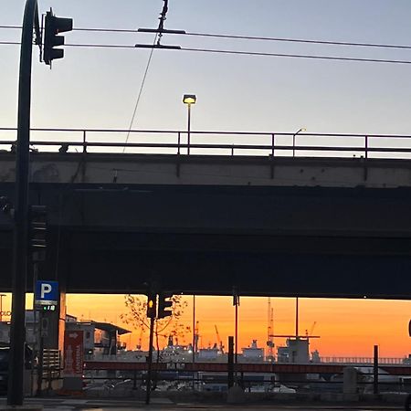 A Due Passi Dalla Lanterna Genua Buitenkant foto